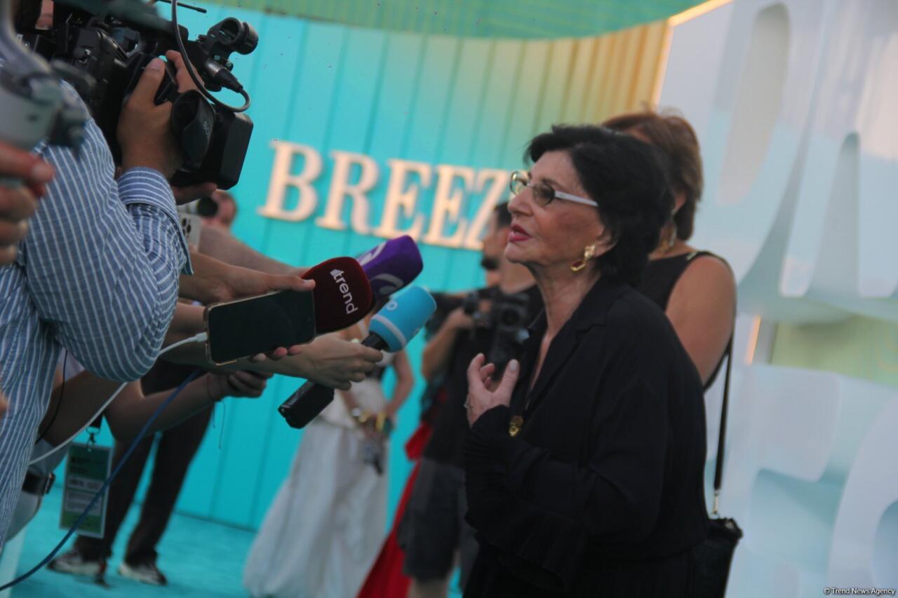 Бирюзовая магия на берегу Каспия: второй день Dream Fest 2025 в Баку