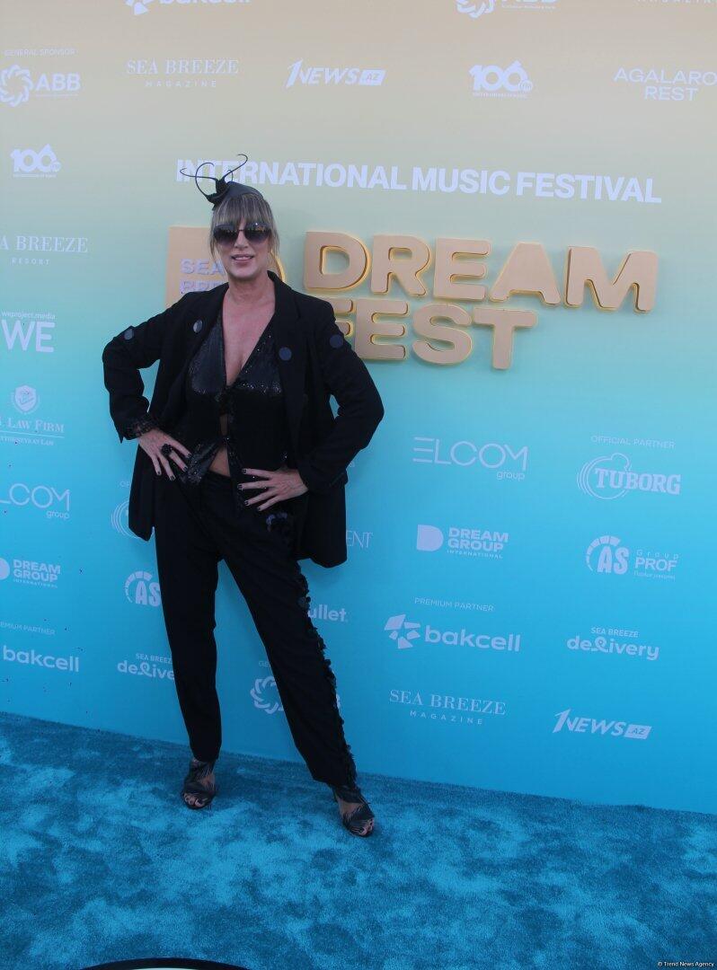 Бирюзовая магия на берегу Каспия: второй день Dream Fest 2025 в Баку