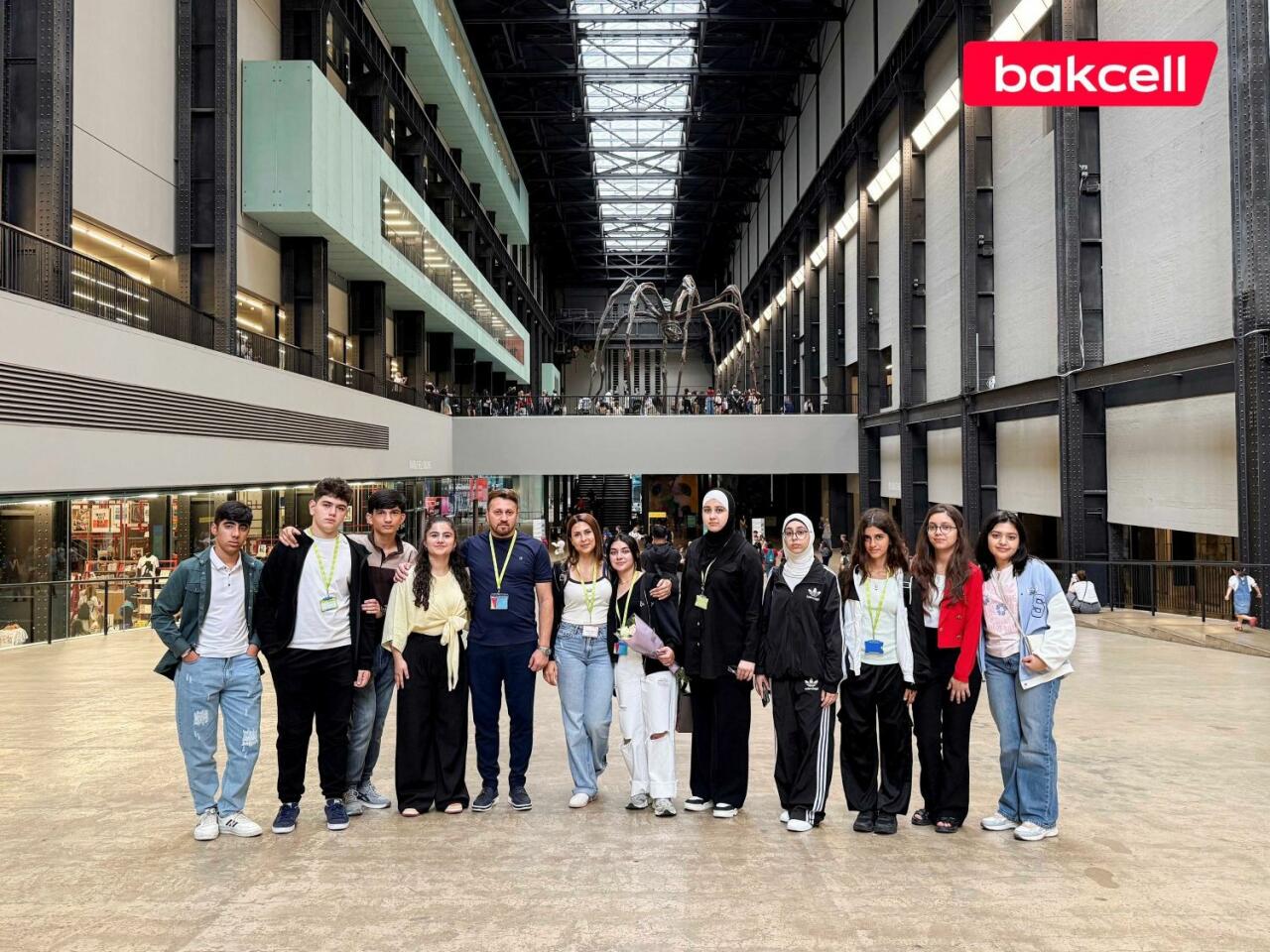 Летняя школа «YAŞAT» стартовала в Лондоне при поддержке компании Bakcell