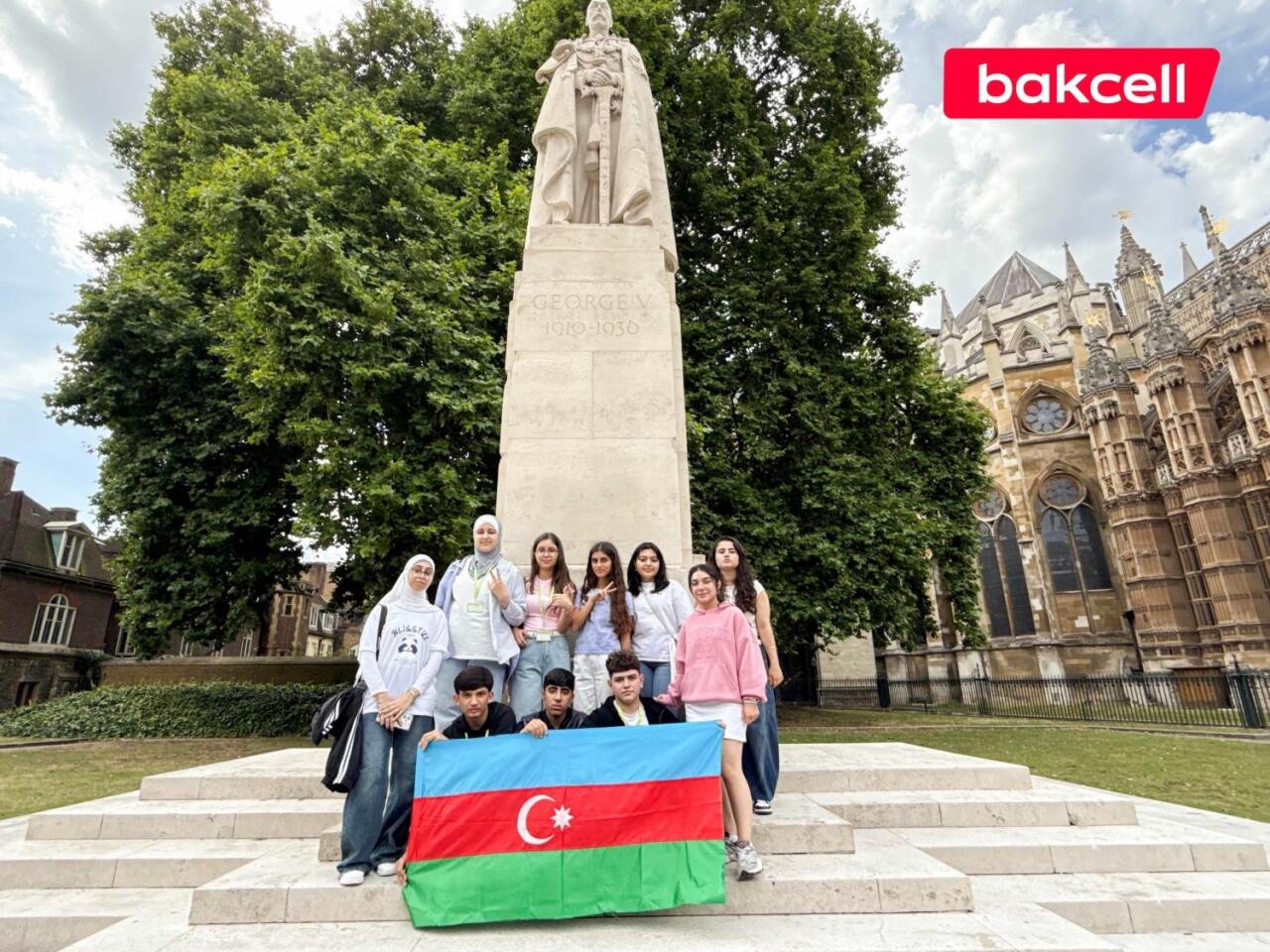 Летняя школа «YAŞAT» стартовала в Лондоне при поддержке компании Bakcell