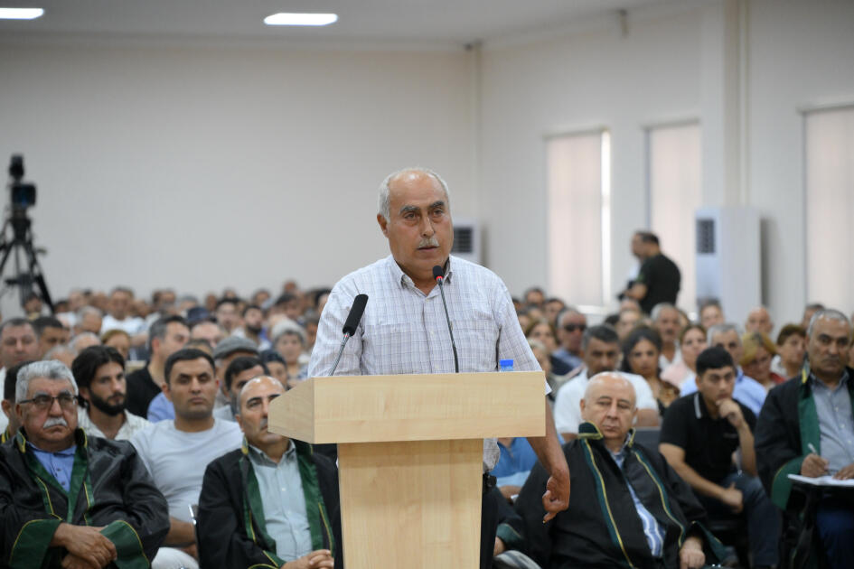 Ermənistan silahlı qüvvələrinin hücumları nəticəsində yaralanmış, mülklərini itirmiş, əsirlikdə və girovluqda olmuş zərərçəkmiş şəxslər məhkəmədə ifadə veriblər