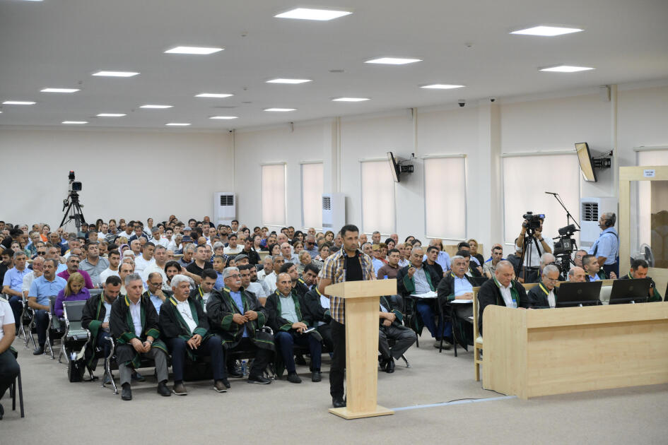 Ermənistan silahlı qüvvələrinin hücumları nəticəsində yaralanmış, mülklərini itirmiş, əsirlikdə və girovluqda olmuş zərərçəkmiş şəxslər məhkəmədə ifadə veriblər