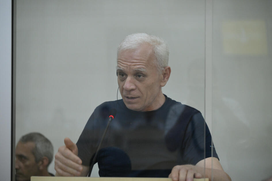 Ermənistan silahlı qüvvələrinin hücumları nəticəsində yaralanmış, mülklərini itirmiş, əsirlikdə və girovluqda olmuş zərərçəkmiş şəxslər məhkəmədə ifadə veriblər