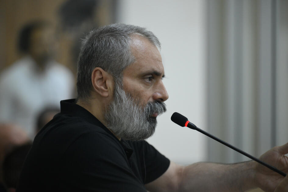 Ermənistan silahlı qüvvələrinin hücumları nəticəsində yaralanmış, mülklərini itirmiş, əsirlikdə və girovluqda olmuş zərərçəkmiş şəxslər məhkəmədə ifadə veriblər