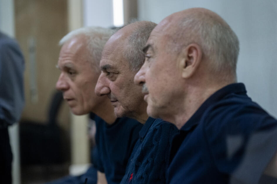 Ermənistan silahlı qüvvələrinin hücumları nəticəsində yaralanmış, mülklərini itirmiş, əsirlikdə və girovluqda olmuş zərərçəkmiş şəxslər məhkəmədə ifadə veriblər