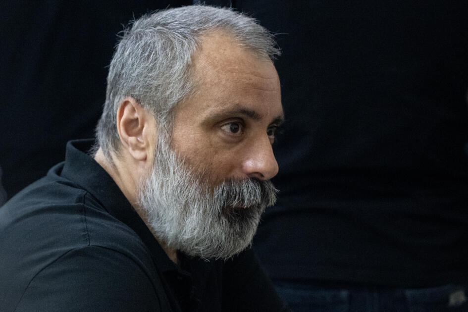 Ermənistan silahlı qüvvələrinin hücumları nəticəsində yaralanmış, mülklərini itirmiş, əsirlikdə və girovluqda olmuş zərərçəkmiş şəxslər məhkəmədə ifadə veriblər