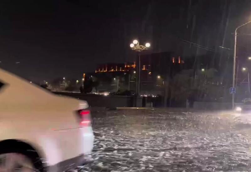 Ереван остался под водой