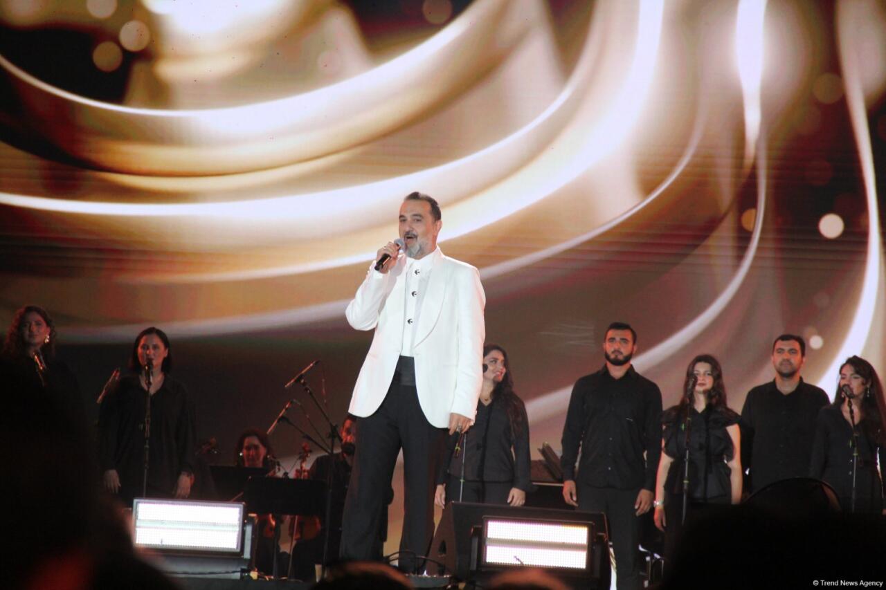 Dream Fest 2025 в Баку подарил зрителям вечер в честь Муслима Магомаева, концерты Blue и Emin