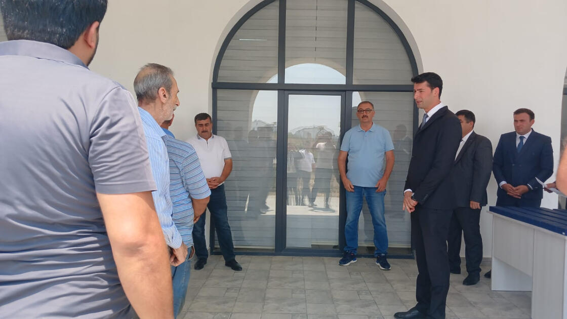 Novo preseljevanje v begunskih vaseh: Ključi za hiše v Hıdırlıju in Džebrajilu predani družinam.