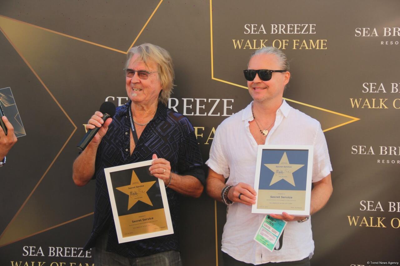 Сразу пять звезд-легенд 80-90-х зажглись на Walk of Fame в Баку