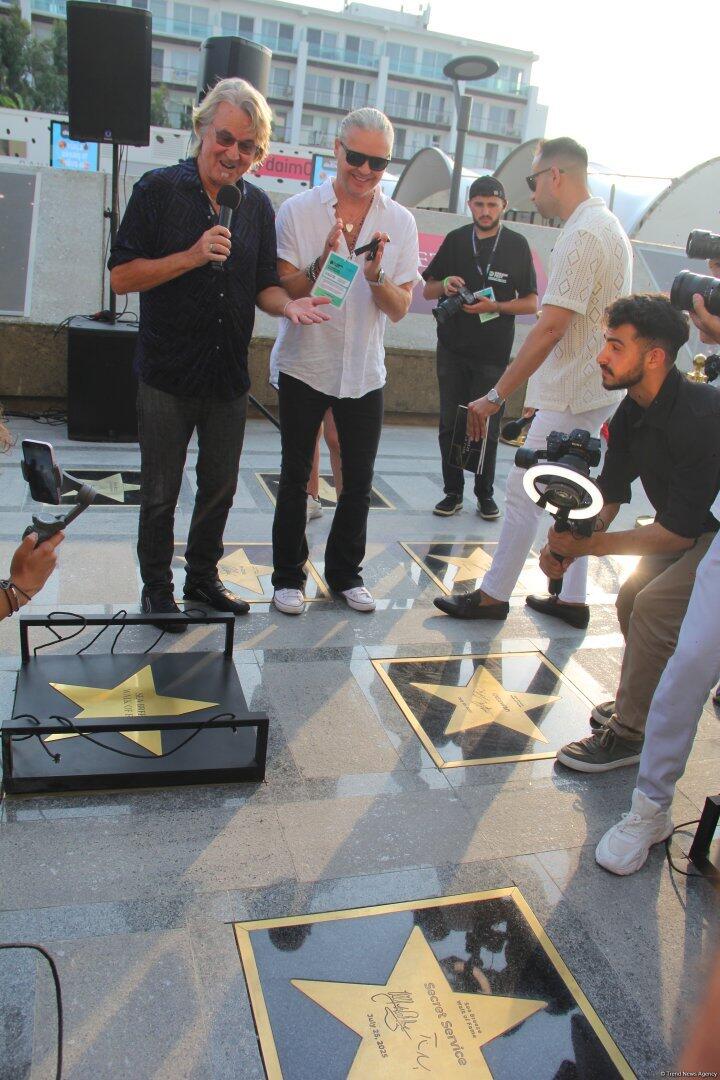 Сразу пять звезд-легенд 80-90-х зажглись на Walk of Fame в Баку