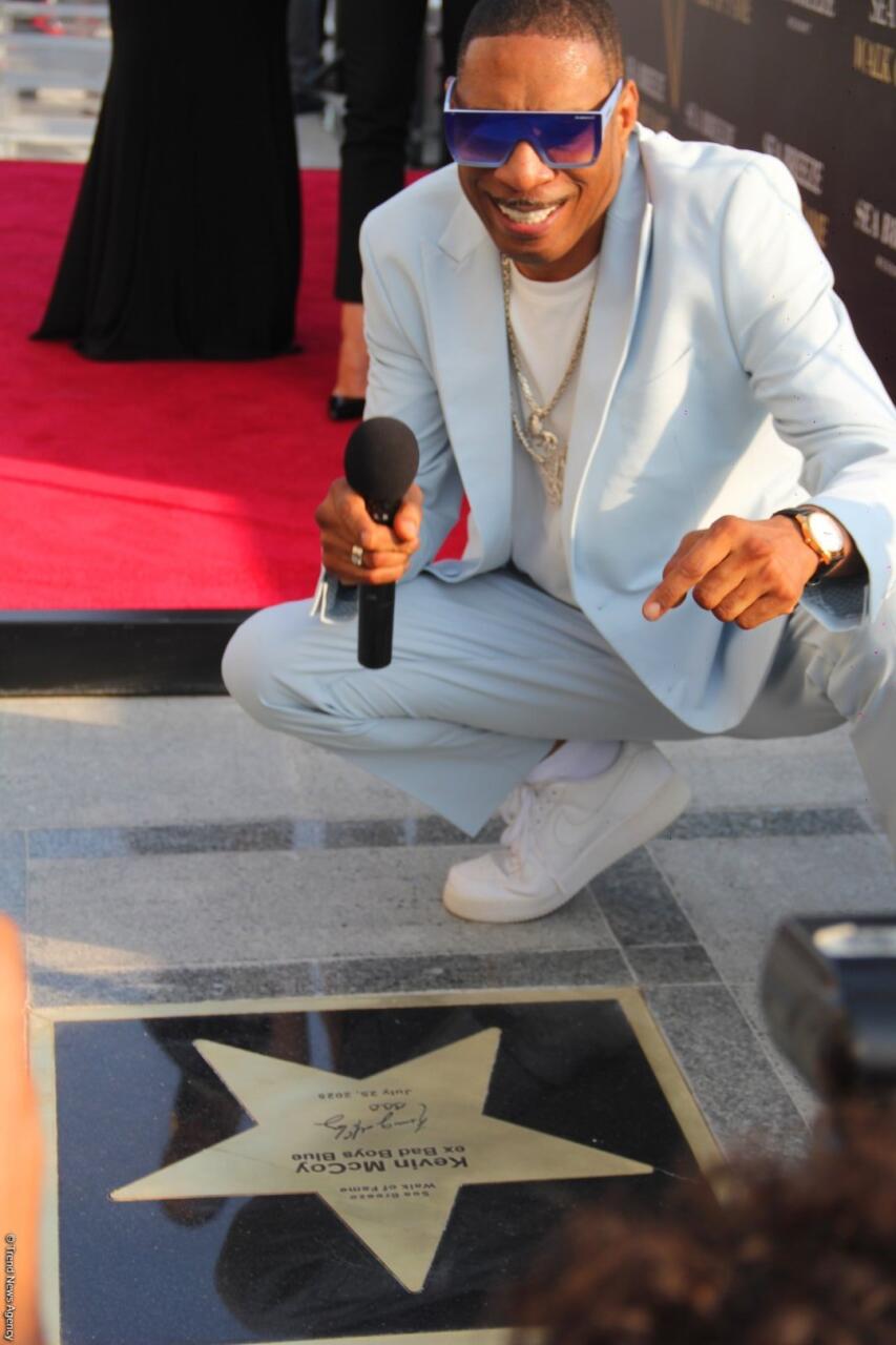 Сразу пять звезд-легенд 80-90-х зажглись на Walk of Fame в Баку