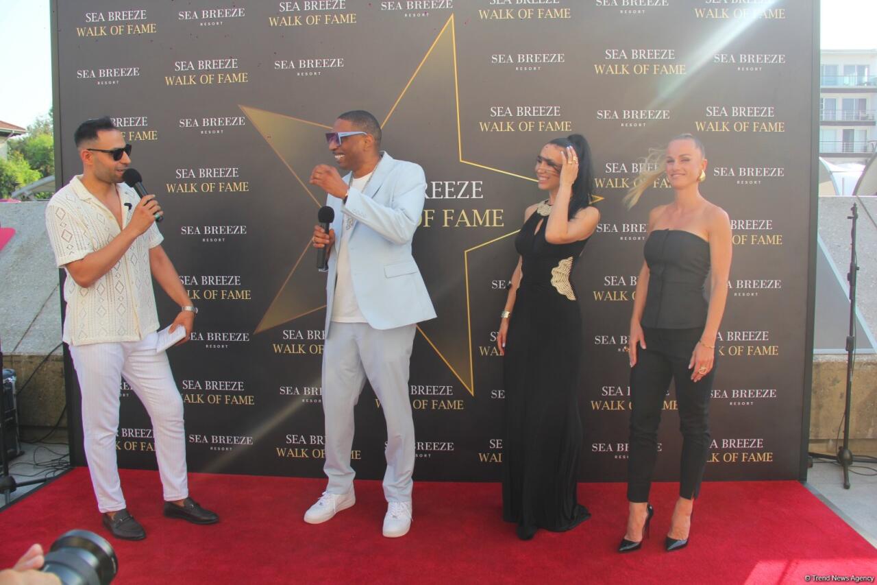 Сразу пять звезд-легенд 80-90-х зажглись на Walk of Fame в Баку