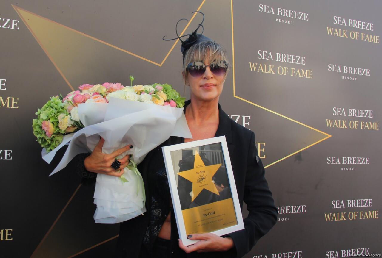 Сразу пять звезд-легенд 80-90-х зажглись на Walk of Fame в Баку