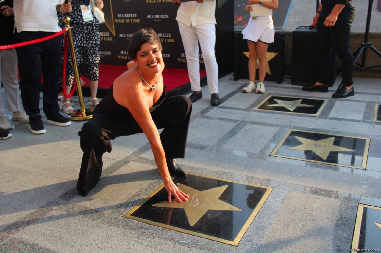 Сразу пять звезд-легенд 80-90-х зажглись на Walk of Fame в Баку