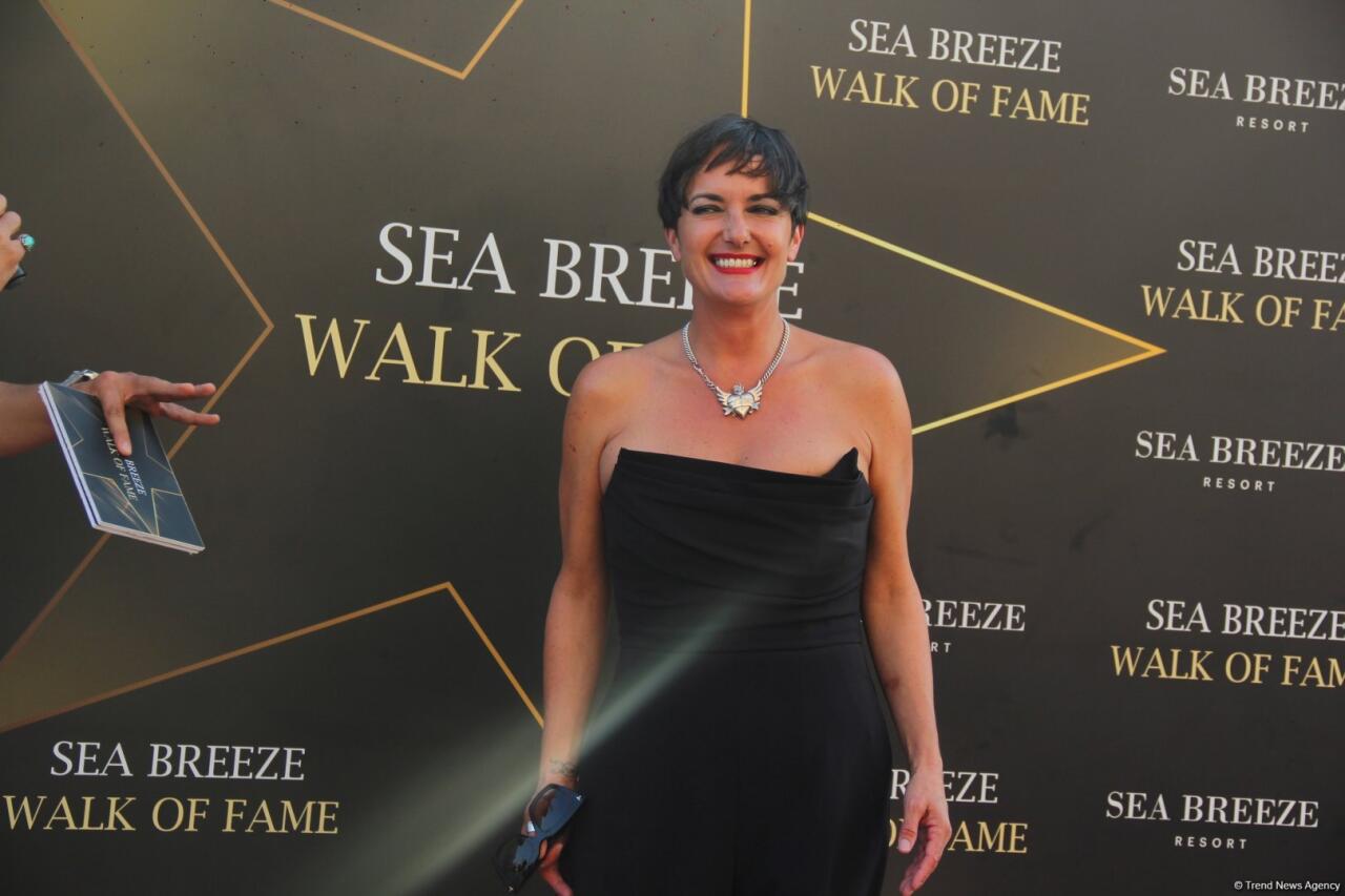 Сразу пять звезд-легенд 80-90-х зажглись на Walk of Fame в Баку