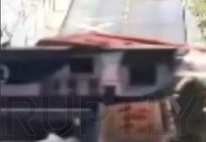 Товарный поезд снёс автобус в Бразилии