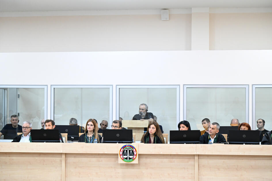 Ermənistan silahlı qüvvələrinin hücumları nəticəsində yaralanmış, əsirlikdə və girovluqda işgəncələrə məruz qalmış, mina qurbanı olmuş şəxslər məhkəmədə ifadə veriblər