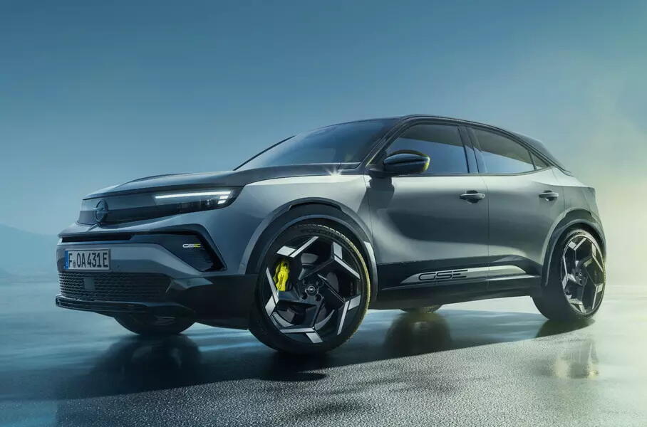Opel представил «горячий» электрокроссовер Mokka GSE
