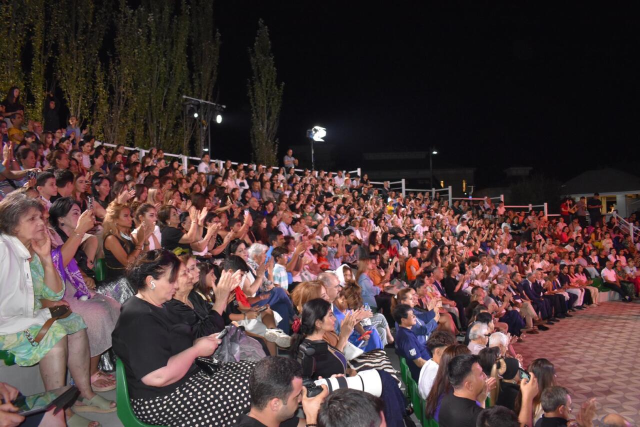 XIV Qəbələ Beynəlxalq Musiqi Festivalı başa çatıb