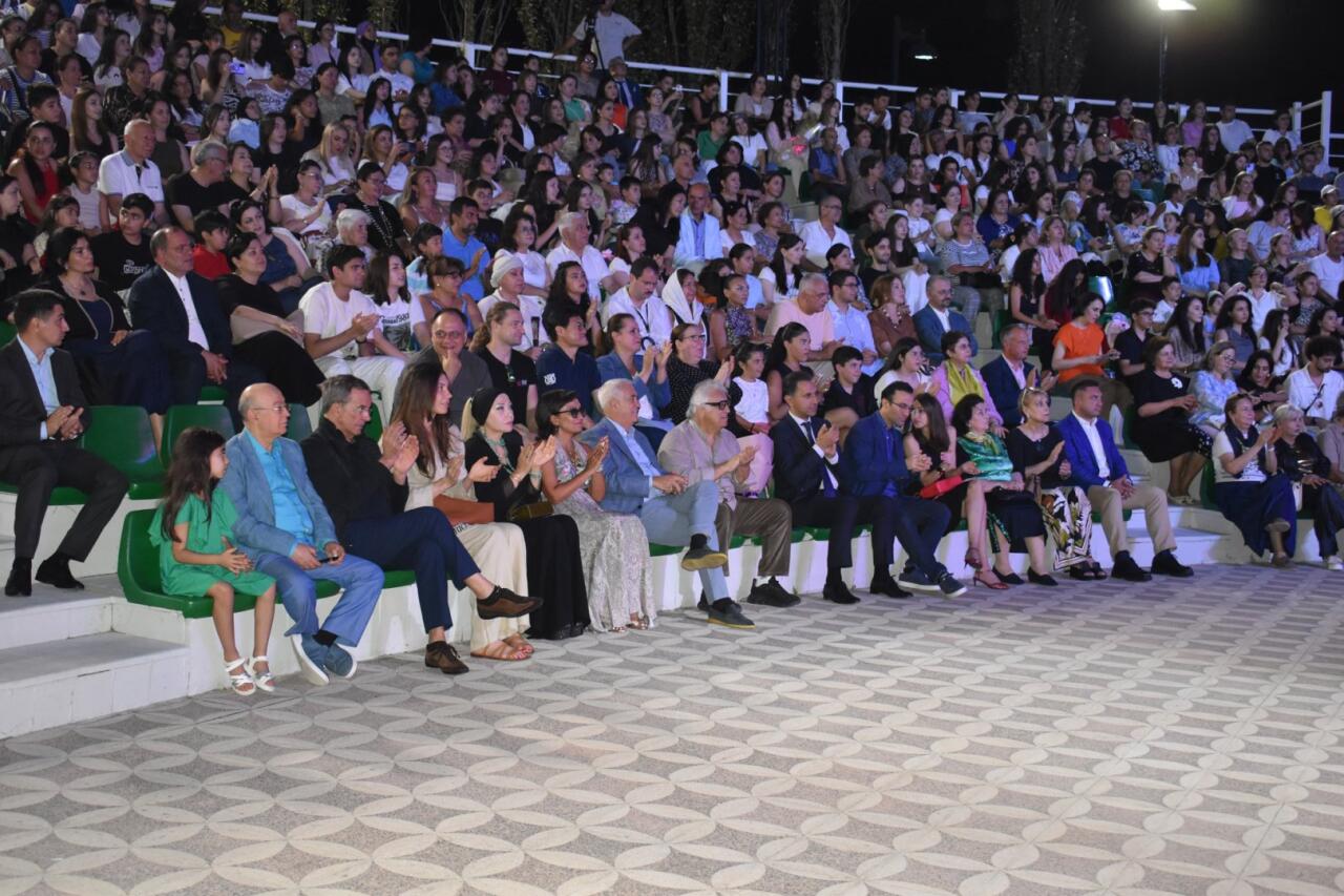XIV Qəbələ Beynəlxalq Musiqi Festivalı başa çatıb
