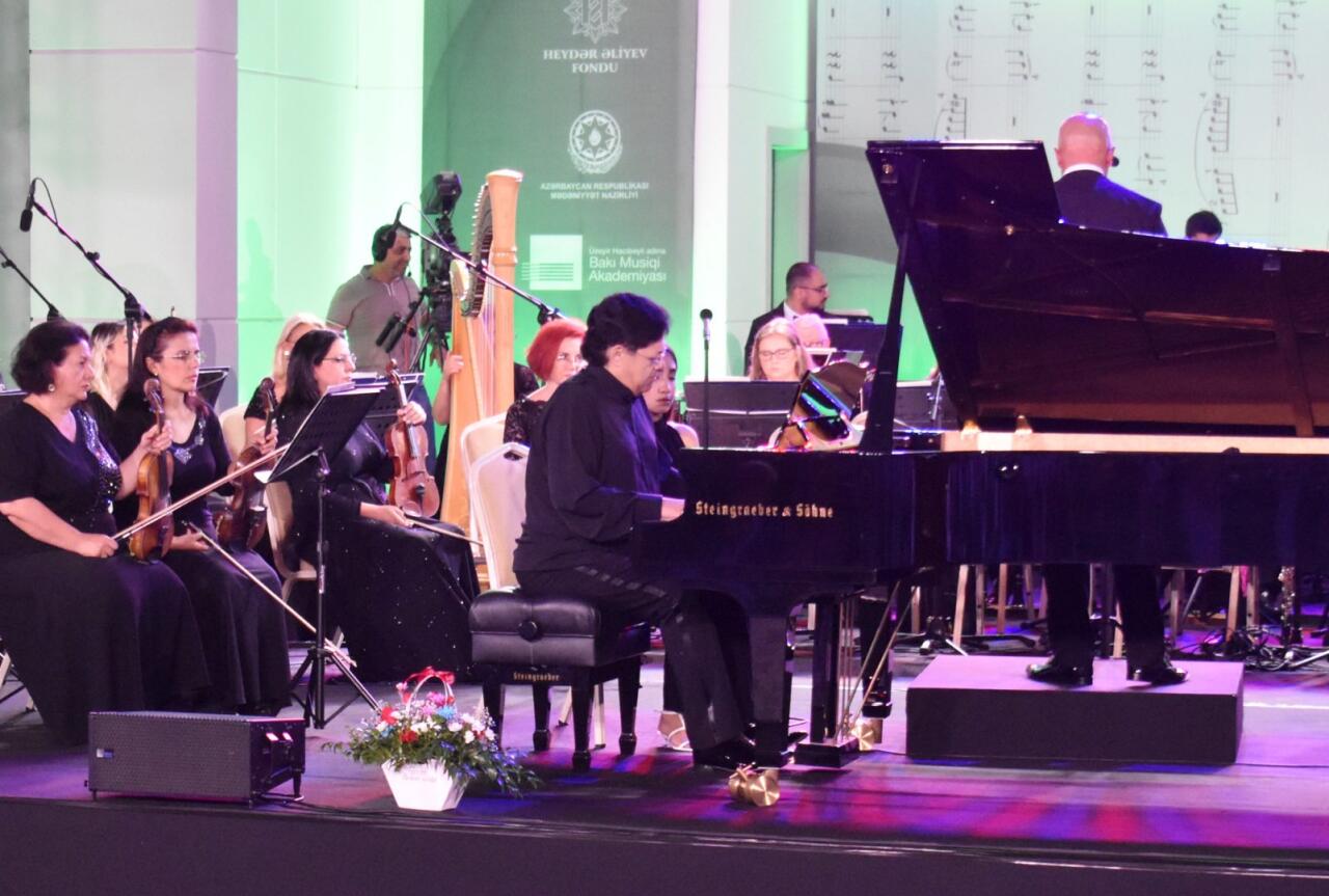XIV Qəbələ Beynəlxalq Musiqi Festivalı başa çatıb