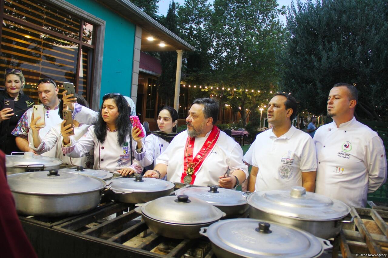 В Şuşa Qalası состоялась презентация блюд карабахской кухни для гостей Pastry & Bakery Chefs Baku Cup 2025