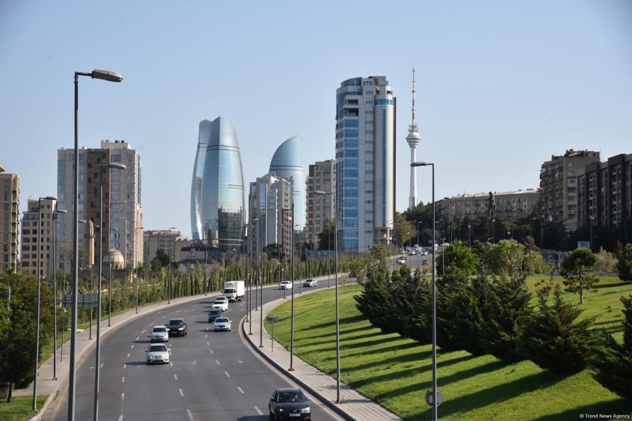 Sovetskinin yerində “yaşıl” ümid - Bakı sakinləri Mərkəzi Parkla bağlı fikirlərini bölüşür