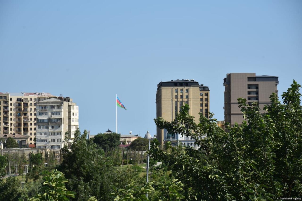 Sovetskinin yerində “yaşıl” ümid - Bakı sakinləri Mərkəzi Parkla bağlı fikirlərini bölüşür
