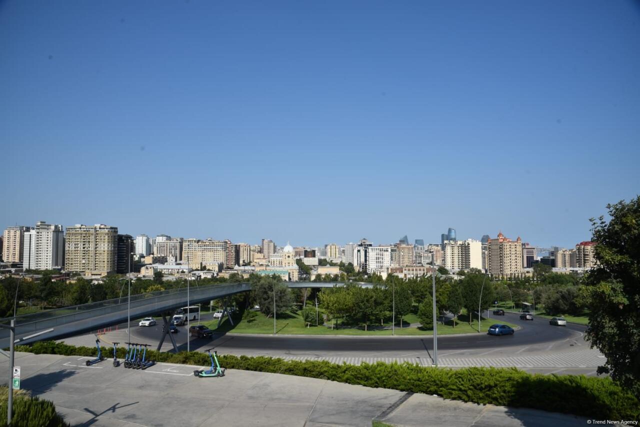 Sovetskinin yerində “yaşıl” ümid - Bakı sakinləri Mərkəzi Parkla bağlı fikirlərini bölüşür
