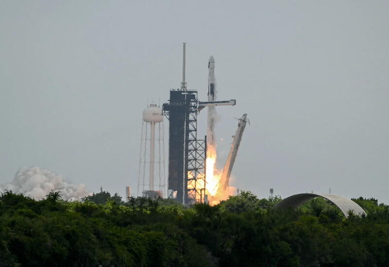 SpaceX успешно запустила Crew Dragon