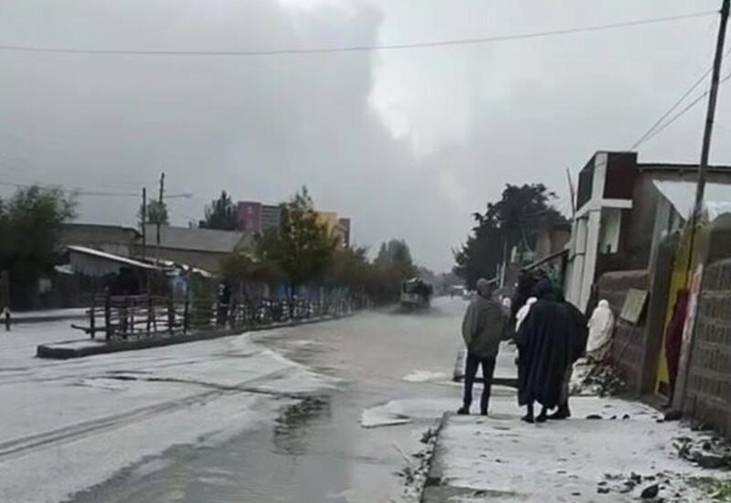 Эфиопский город засыпало снегом