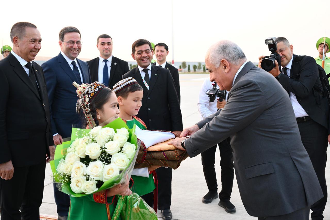 Али Асадов в Туркменистане