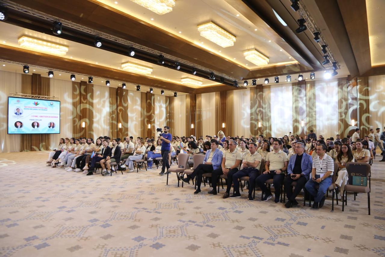Diaspor Gənclərinin VI Yay Düşərgəsində “Konstitusiya və Suverenlik” mövzusunda panel təşkil olunub