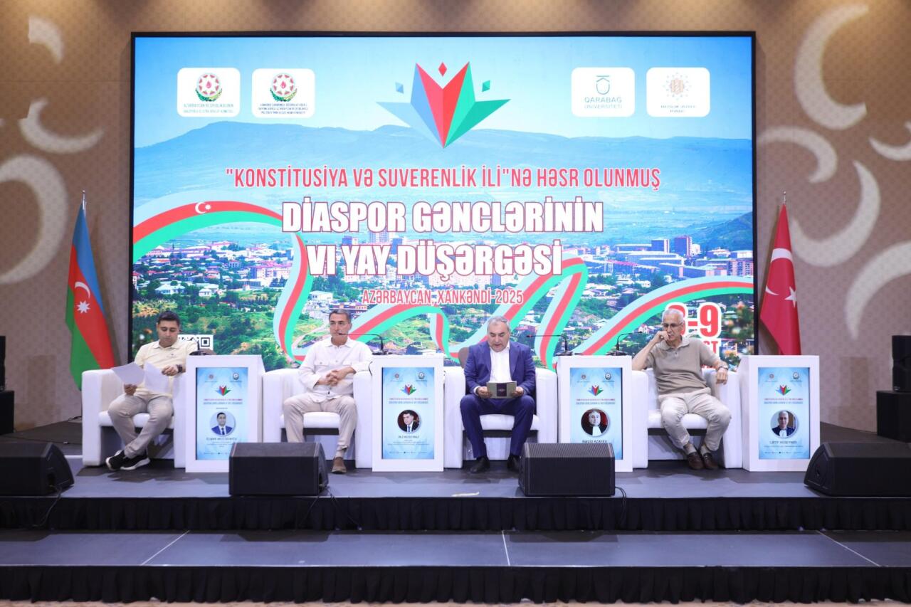Diaspor Gənclərinin VI Yay Düşərgəsində “Konstitusiya və Suverenlik” mövzusunda panel təşkil olunub