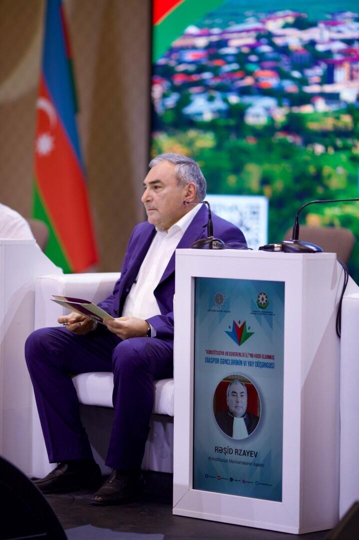 Diaspor Gənclərinin VI Yay Düşərgəsində “Konstitusiya və Suverenlik” mövzusunda panel təşkil olunub