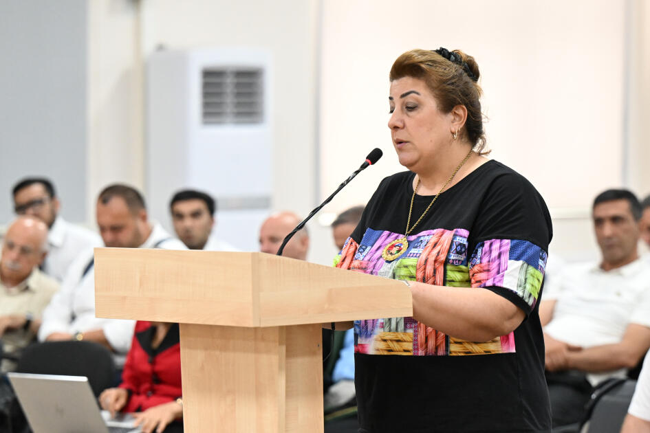 Ermənistan silahlı qüvvələrinin hücumları nəticəsində doğmaları itkin düşmüş, yaralanmış, mina qurbanı olmuş, əsirlikdə işgəncələrə məruz qalmış şəxslər məhkəmədə ifadə veriblər