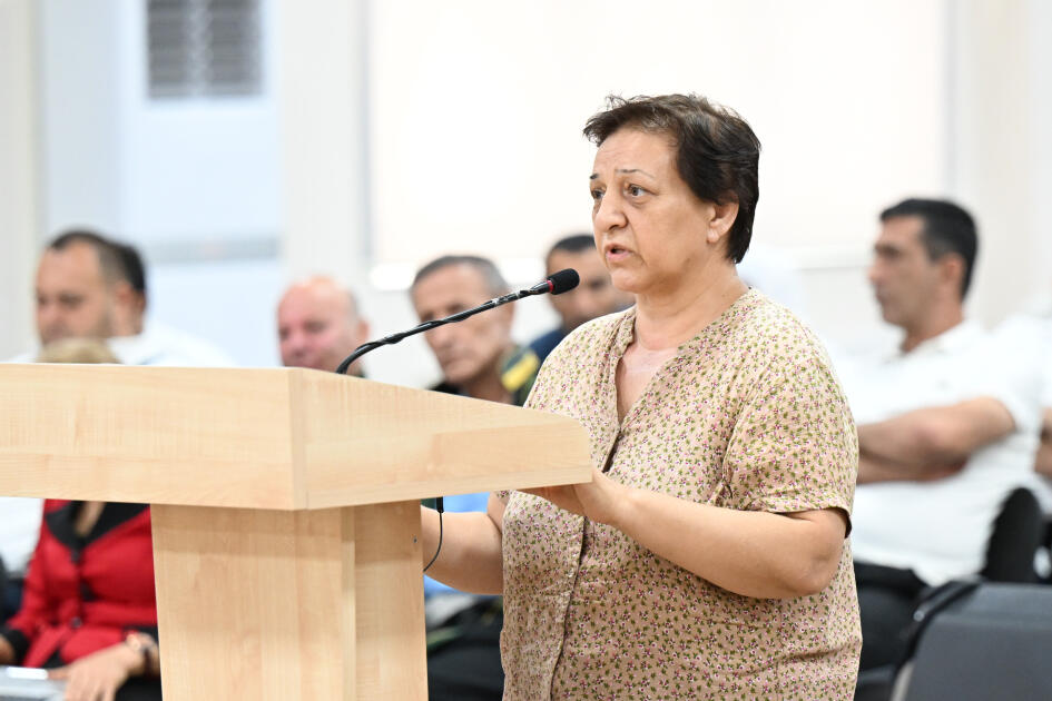 Ermənistan silahlı qüvvələrinin hücumları nəticəsində doğmaları itkin düşmüş, yaralanmış, mina qurbanı olmuş, əsirlikdə işgəncələrə məruz qalmış şəxslər məhkəmədə ifadə veriblər