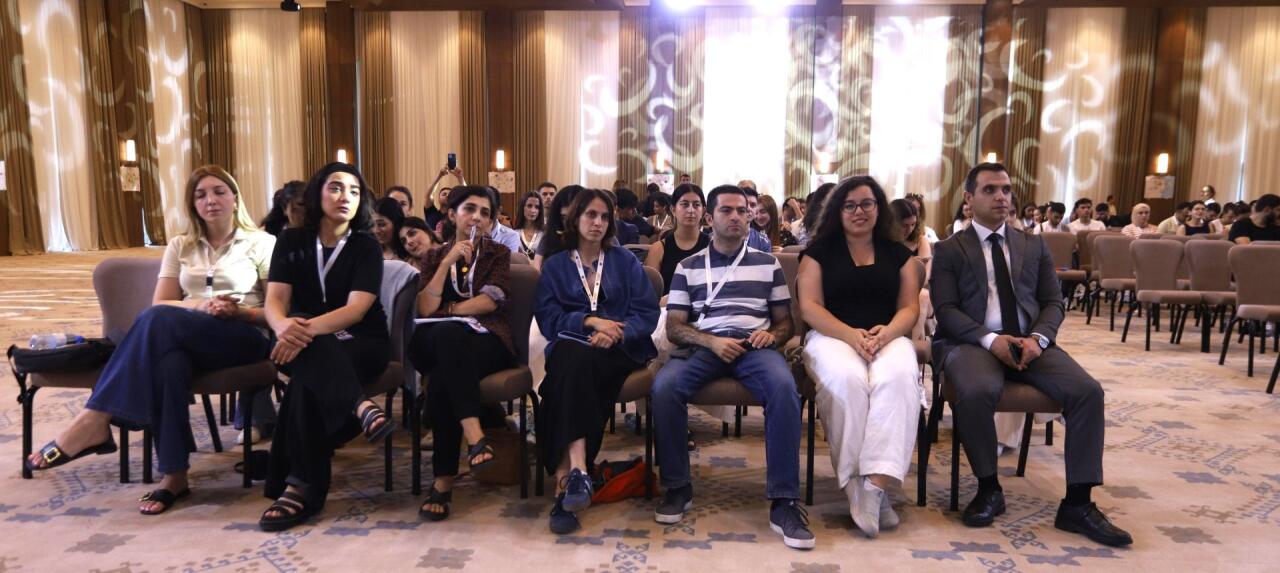 Xankəndidə diaspor gəncləri ilə qlobal miqyaslı virtual icma və şəbəkələşmə mövzusunda müzakirələr aparılıb