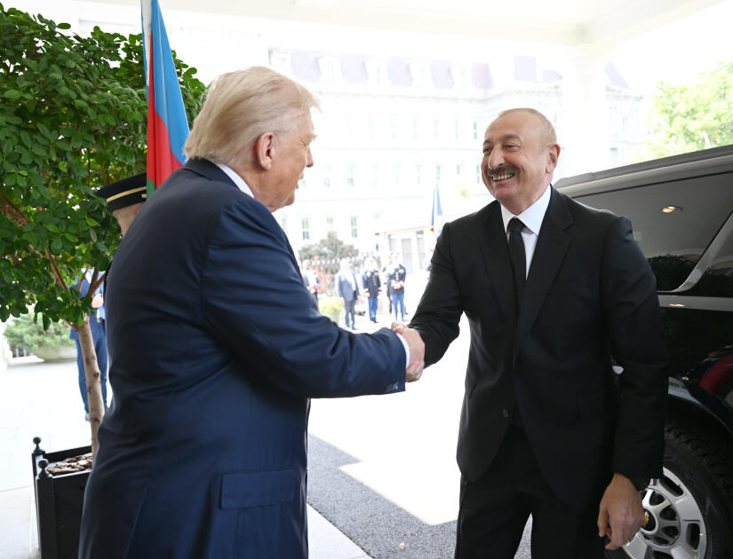 Президент Ильхам Алиев прибыл в Белый Дом