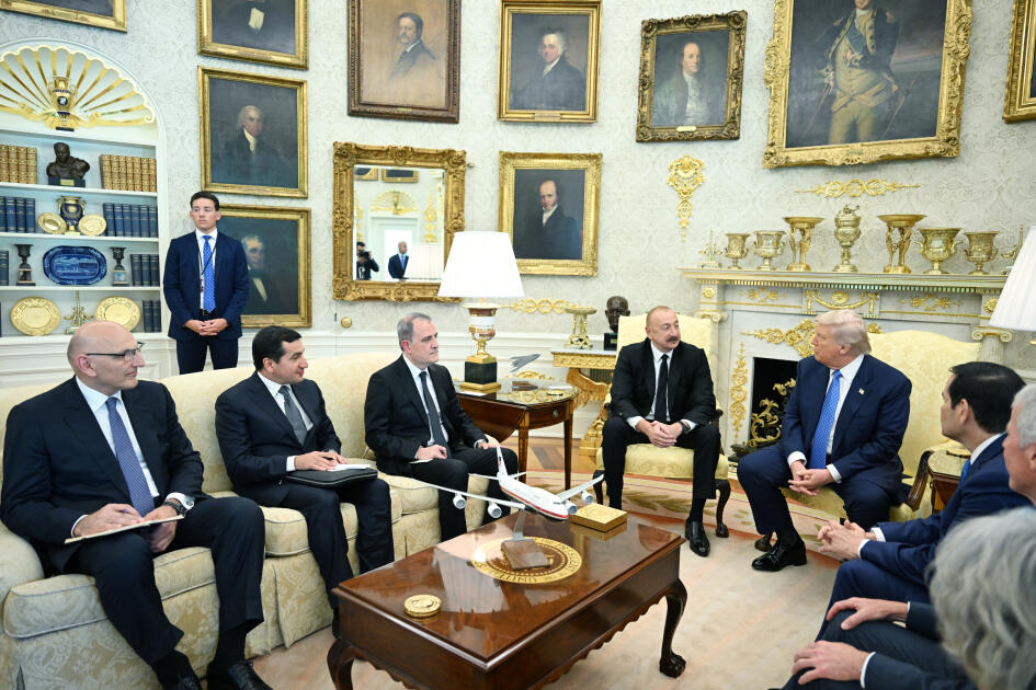 Президент Ильхам Алиев прибыл в Белый Дом