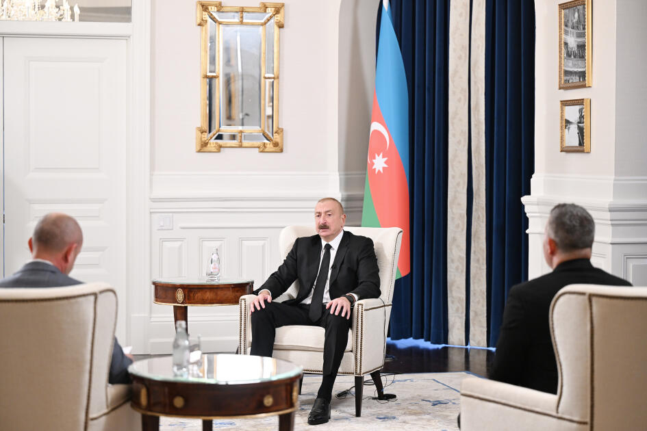 Президент Ильхам Алиев дал интервью азербайджанским СМИ в Вашингтоне