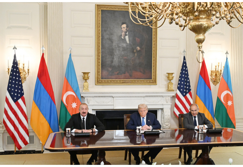 Президенты Азербайджана и США, премьер-министр Армении выступили в Белом доме с заявлением для прессы