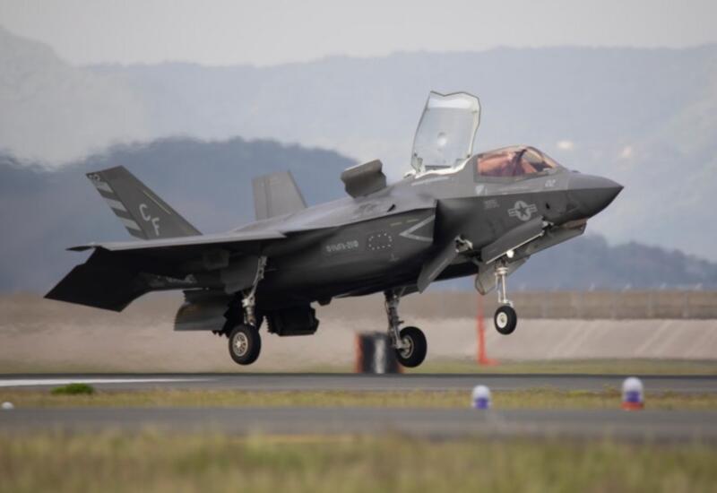 Британский F-35B экстренно сел в Японии