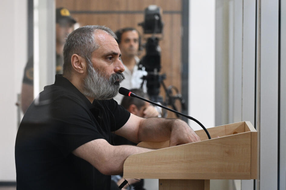 Ermənistan silahlı qüvvələrinin hücumları nəticəsində doğmaları öldürülmüş, yaralanmış, mina qurbanı olmuş, əsirlikdə və girovluqda işgəncələrə məruz qalmış şəxslər məhkəmədə ifadə veriblər