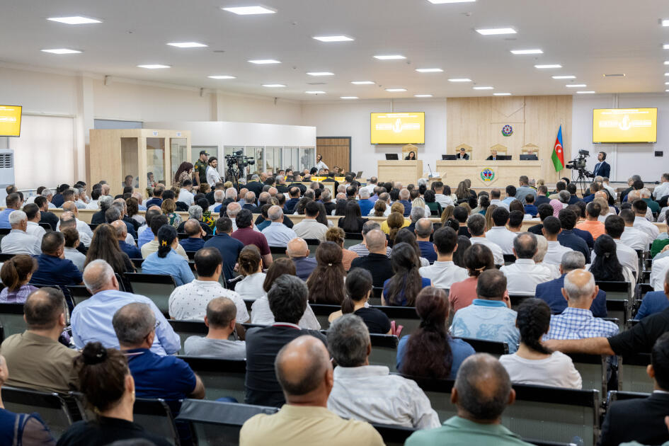 Ermənistan silahlı qüvvələrinin hücumları nəticəsində doğmaları öldürülmüş, yaralanmış, mina qurbanı olmuş, əsirlikdə və girovluqda işgəncələrə məruz qalmış şəxslər məhkəmədə ifadə veriblər