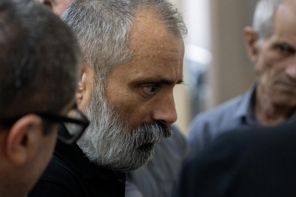 Ermənistan silahlı qüvvələrinin hücumları nəticəsində doğmaları öldürülmüş, yaralanmış, mina qurbanı olmuş, əsirlikdə və girovluqda işgəncələrə məruz qalmış şəxslər məhkəmədə ifadə veriblər