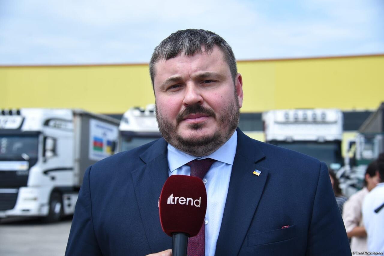 Азербайджан отправил в Украину очередную партию гуманитарной помощи