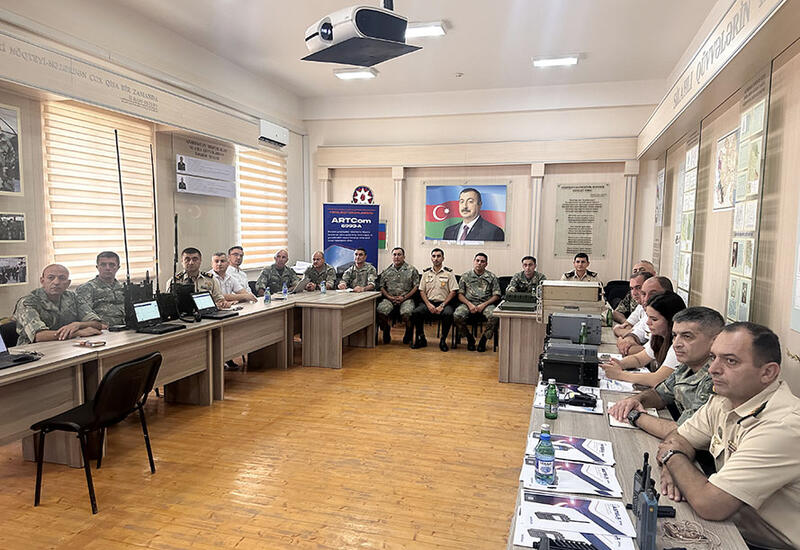Azərbaycan Ordusunun rabitə ixtisaslı zabitləri ilə təlim-metodiki toplanış keçirilib