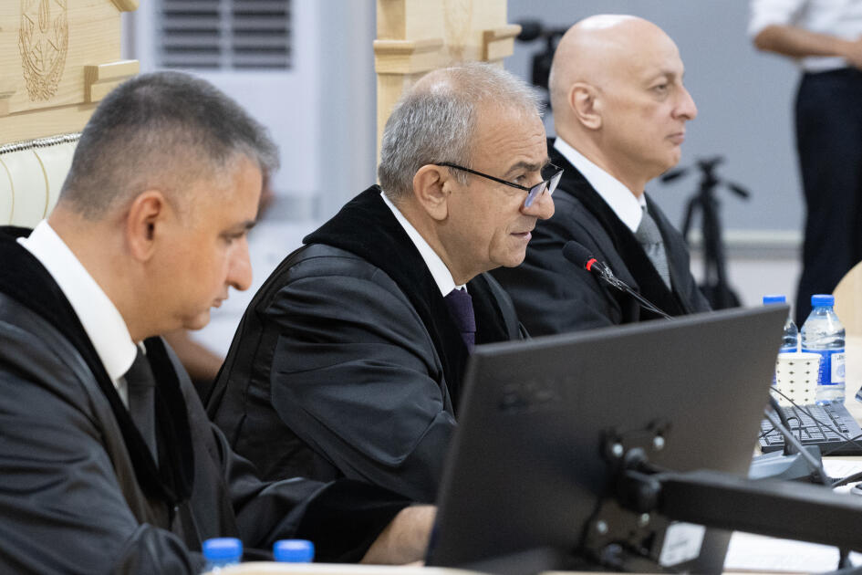 В Баку продолжился суд над лицами, обвиняемыми в совершении многочисленных преступлений против азербайджанского народа